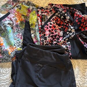 Cherokee Scrub tops and bottom. 2xl EUC